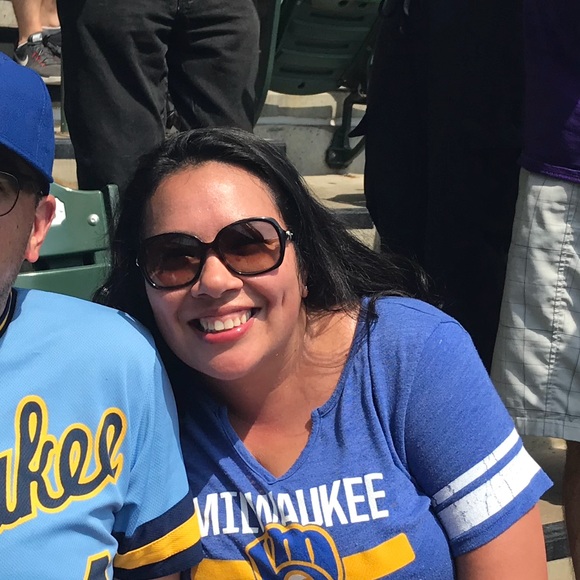 Meet your Posher, Elisabeth - Picture 1 of 1